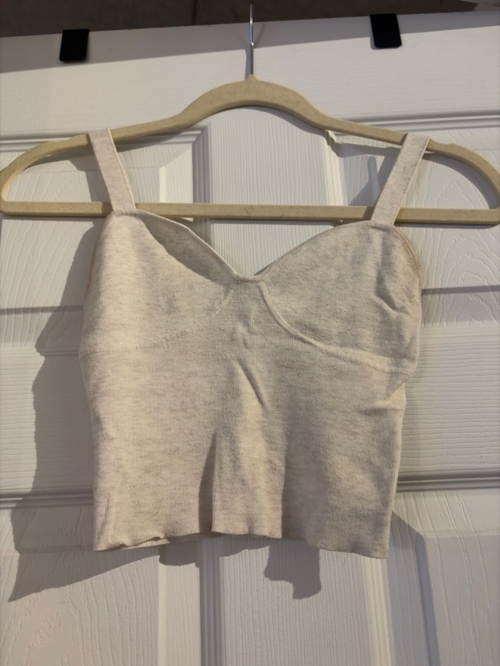 Aritzia Women’s Cream Knit Sweetheart Crop Tank Top